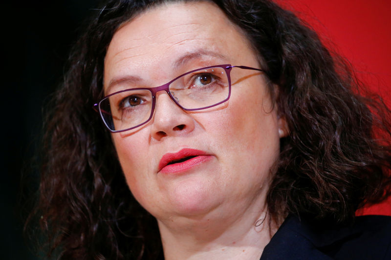 © Reuters. German Social Democratic Party (SPD) leader Nahles delivers a statement following the Hesse state election, in Berlin