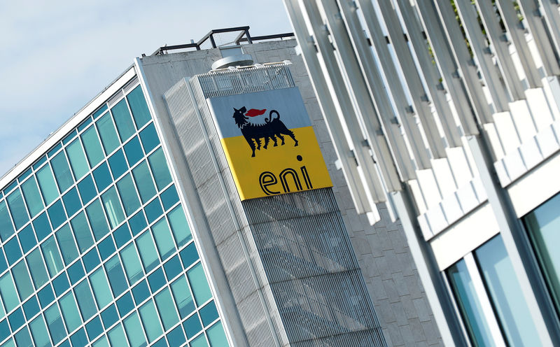 © Reuters. FILE PHOTO: Italian energy company Eni headquarters is seen in Rome
