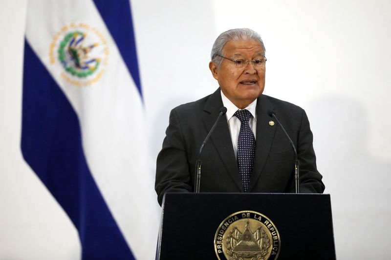 © Reuters. Presidente El Salvador viaja por primera vez a China para firmar acuerdos de cooperación