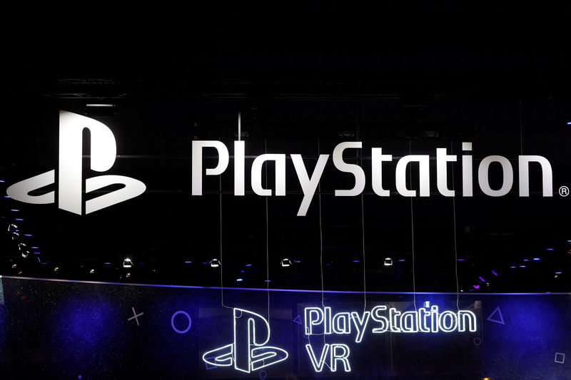© Reuters. The Sony Playstation logo is seen at the Paris Games Week (PGW), a trade fair for video games in Paris