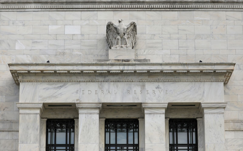 © Reuters. FILE PHOTO: FILE PHOTO: The Federal Reserve building is pictured in Washington, DC