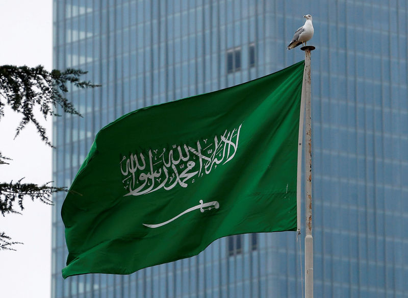 © Reuters. FILE PHOTO: A Saudi flag flutters atop Saudi Arabia's consulate in Istanbul