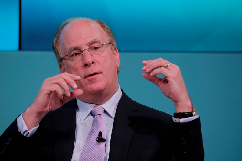 © Reuters. FILE PHOTO: FILE PHOTO: Larry Fink, Chief Executive Officer of BlackRock, takes part in the Yahoo Finance All Markets Summit in New York