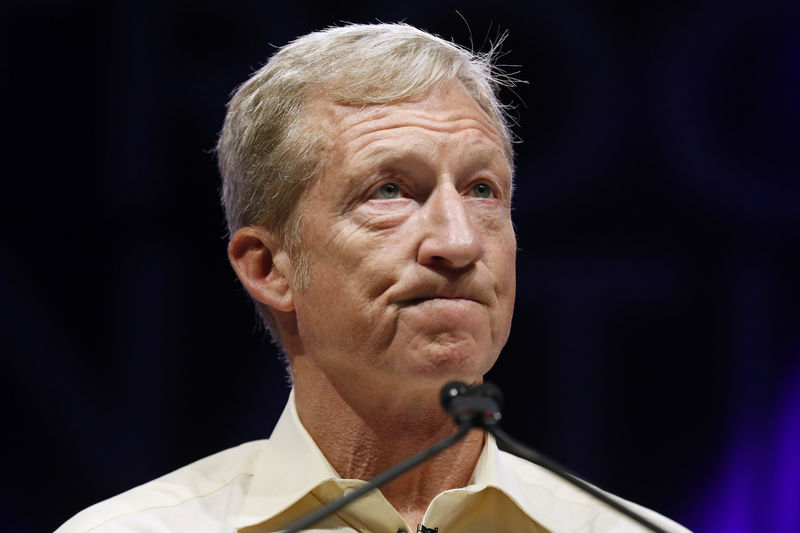 © Reuters. Tom Steyer speaks at the Netroots Nation annual conference for political progressives in New Orleans
