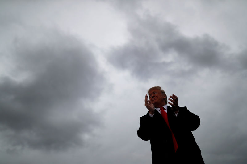 © Reuters. President Donald Trump holds a campaign rally in Huntington, West Virginia