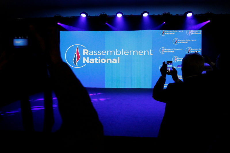 © Reuters. FRANCE/EUROPÉENNES: LE RASSEMBLEMENT NATIONAL EN TÊTE, SELON UN SONDAGE