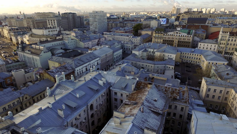 © Reuters. An aerial view shows the skyline of the capital Moscow in Russia,