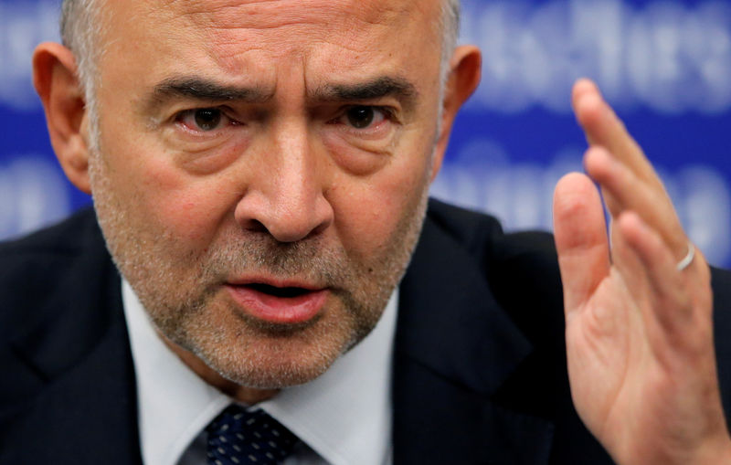 © Reuters. Comissário de Economia da União Europeia, Pierre Moscovici, durante coletiva de imprensa em Estrasburgo, na França