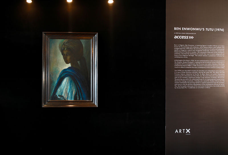 © Reuters. La "Mona Lisa" de Nigeria se exhibe en el país por primera vez desde su reaparición