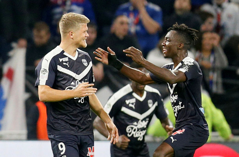 © Reuters. FILE PHOTO: Ligue 1 - Olympique Lyonnais vs Bordeaux