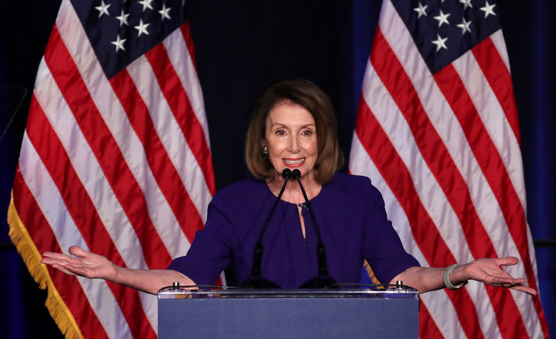 © Reuters. A deputada democrata Nancy Pelosi discursa após resultado das eleições parlamentares em Washington D.C., nos Estados Unidos