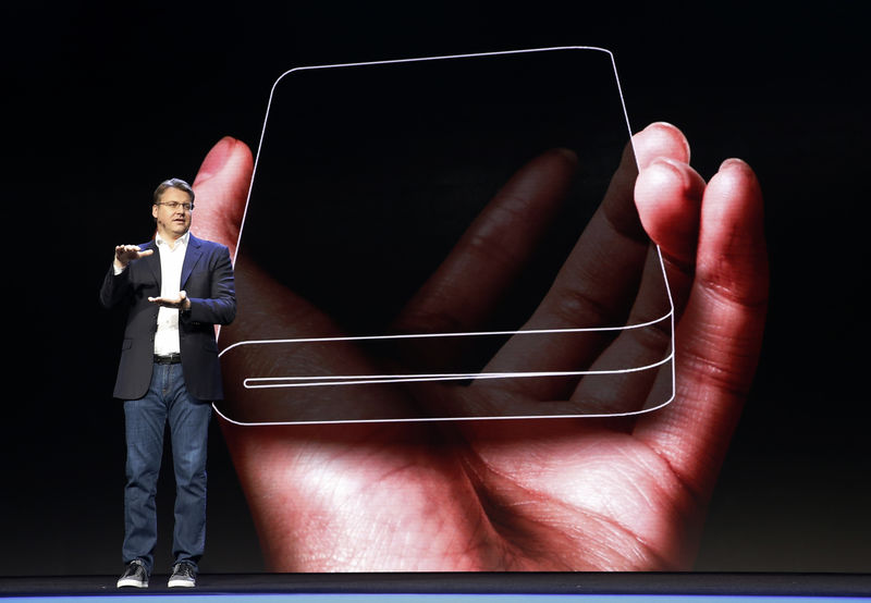 © Reuters. Samsung presenta a desarrolladores un teléfono plegable