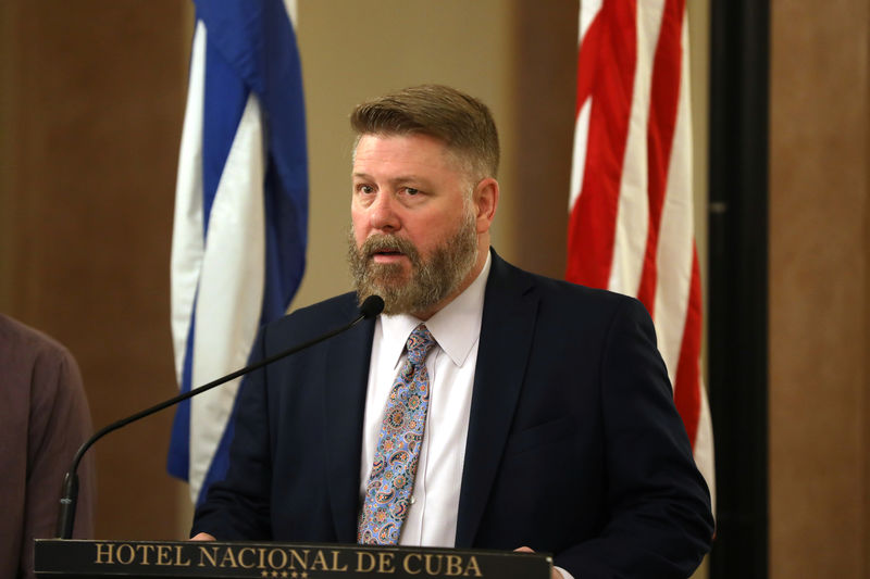 © Reuters. Republican Congressman Rick Crawford from Arkansas speaks at a hotel in Havana