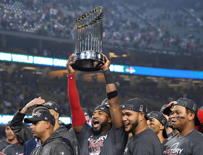 © Reuters. FILE PHOTO: MLB: World Series-Boston Red Sox at Los Angeles Dodgers