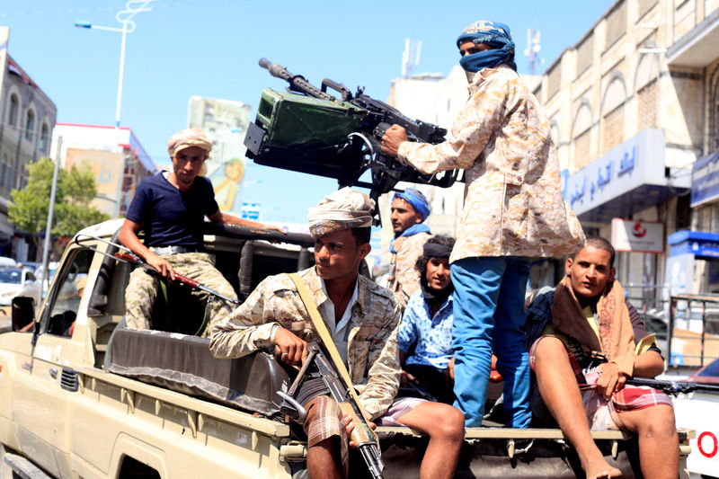 © Reuters. القوات اليمنية المدعومة من السعودية تشن هجوما جديدا للسيطرة على الحديدة