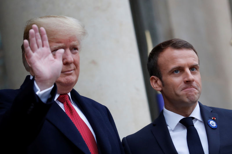 © Reuters. محادثات ترامب وماكرون في باريس قد تشهد خلافا على الدفاع الأوروبي