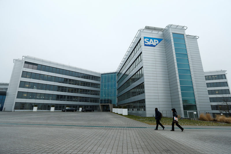 © Reuters. SAP logo at SAP headquarters in Walldorf
