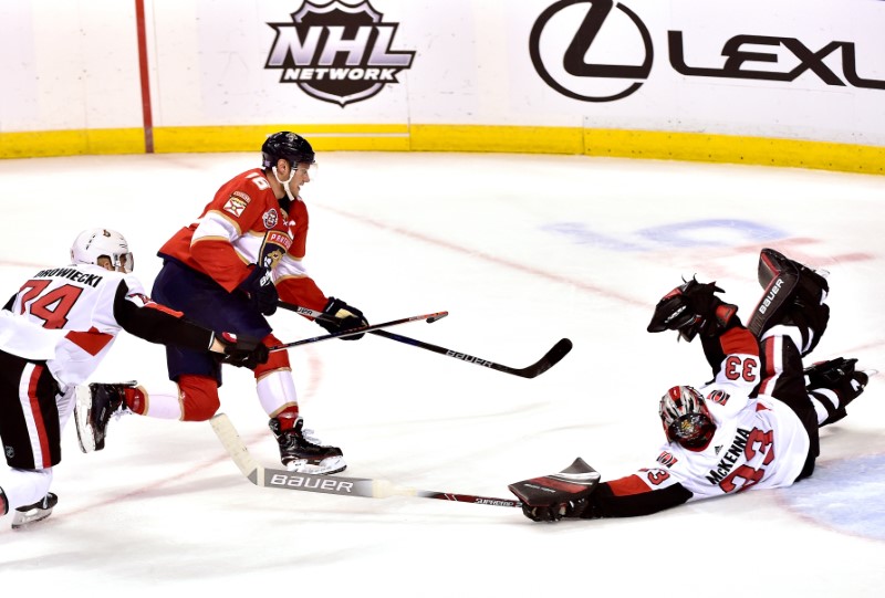 © Reuters. NHL: Ottawa Senators at Florida Panthers