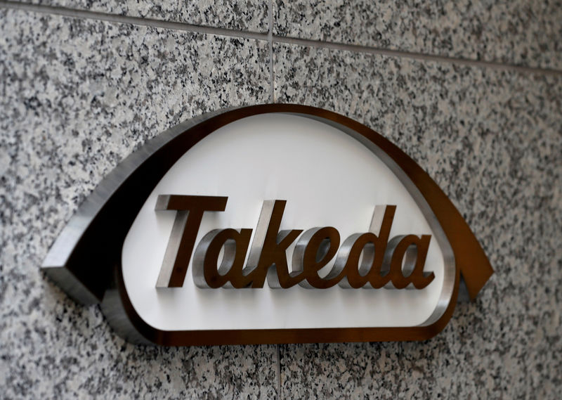 © Reuters. FILE PHOTO: Takeda Pharmaceutical Co's logo is seen at its new headquarters in Tokyo