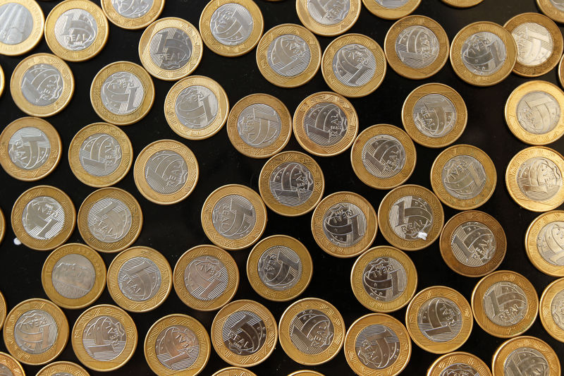 © Reuters. Imagem ilustrativa de moedas de real