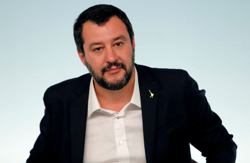 © Reuters. FILE PHOTO: Interior Minister Matteo Salvini attends a news conference after a cabinet meeting at Chigi Palace in Rome
