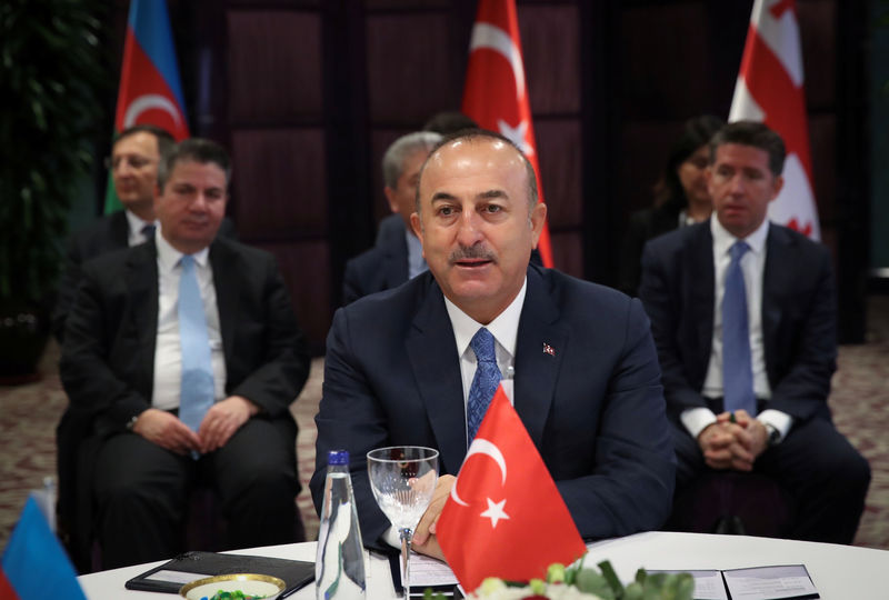 © Reuters. كلمة لوزير الخارجية: تركيا تطمح لزيادة التجارة مع قطر بعد اتفاق مبادلة