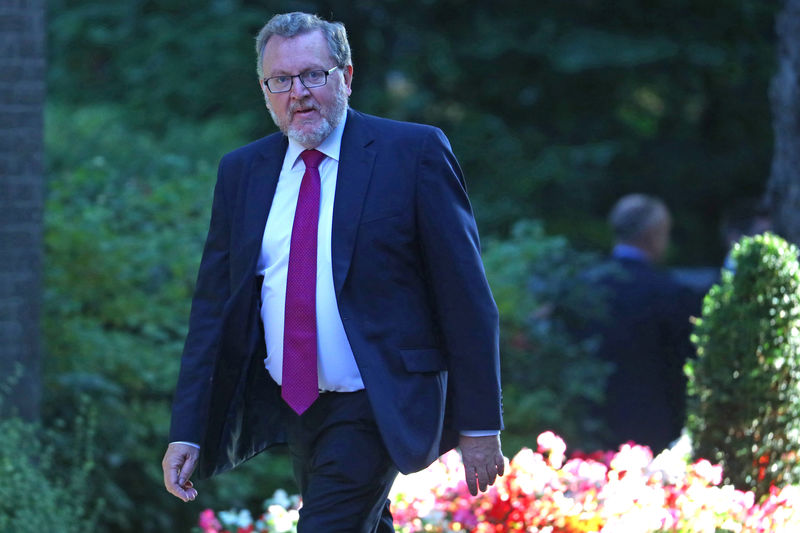© Reuters. Britain's Secretary of State for Scotland David Mundell arrives at Downing Street in London