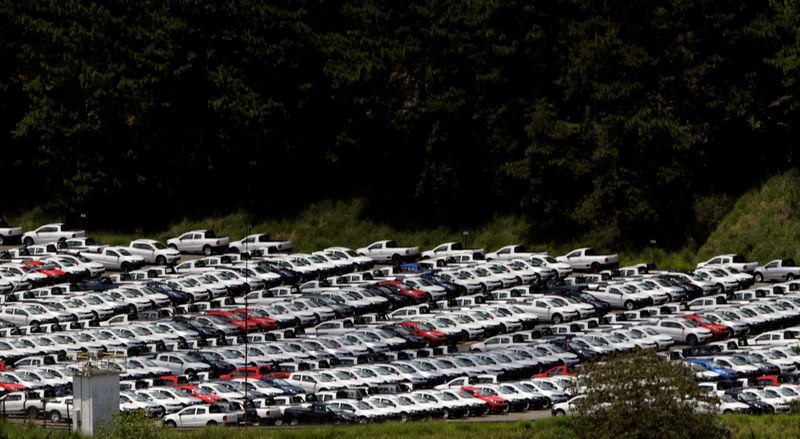 © Reuters. Veículos da Volkswagen em São Bernardo do Campo