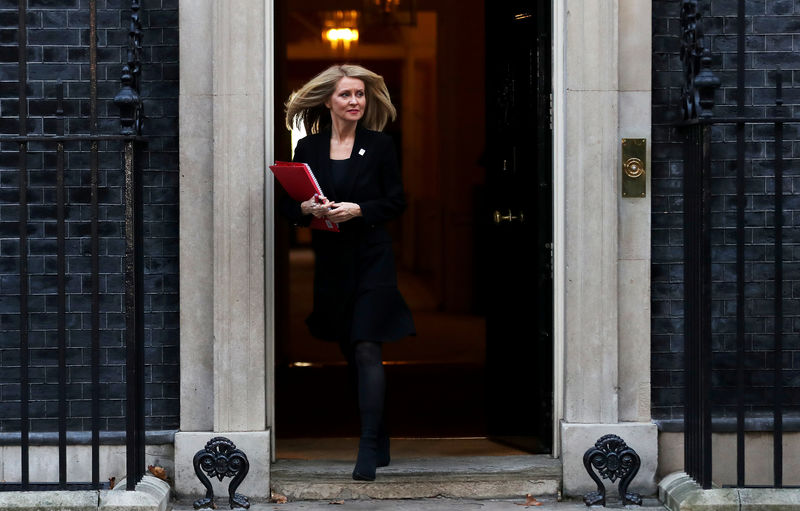 © Reuters. استقالة وزيرة العمل البريطانية بسبب اتفاق الانسحاب من الاتحاد الأوروبي