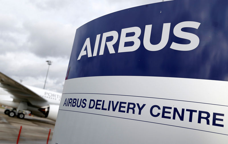 © Reuters. The logo of Airbus is pictured at the entrance of Airbus Delivery Center in Colomiers near Toulouse