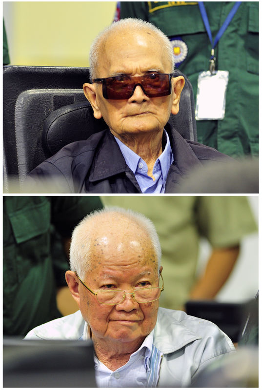 © Reuters. إدانة مسؤولين سابقين اثنين من الخمير الحمر في كمبوديا بالإبادة الجماعية