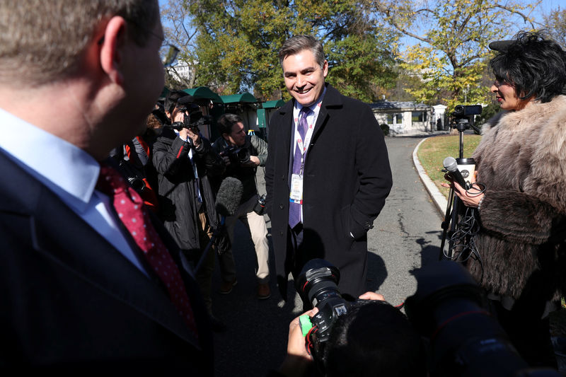 © Reuters. CNN Chief White House correspondent Acosta returns to the White House in Washington