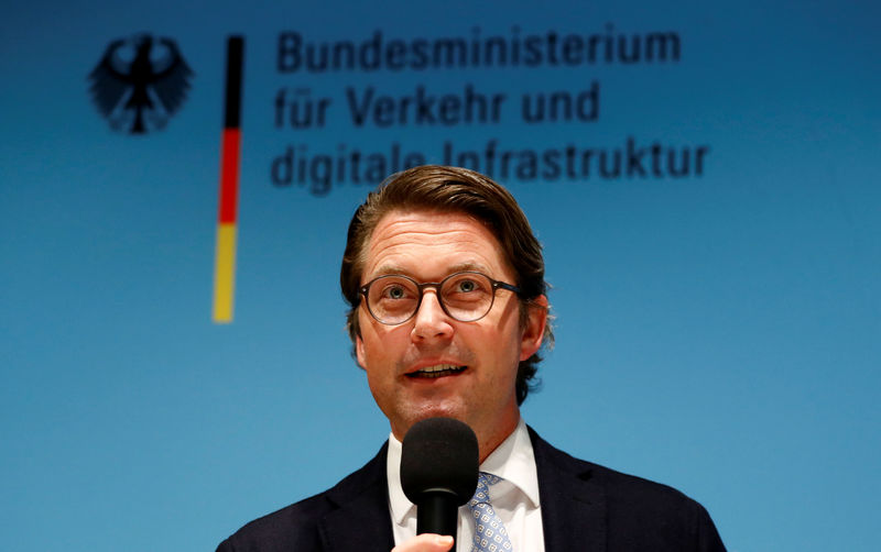 © Reuters. German Transport Minister Andreas Scheuer addresses a news conference in Berlin