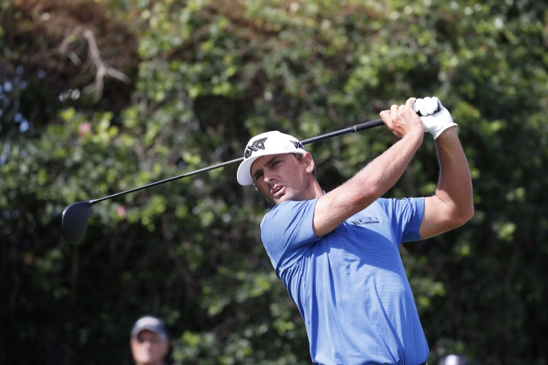 © Reuters. FILE PHOTO: PGA: Sony Open in Hawaii - First Round