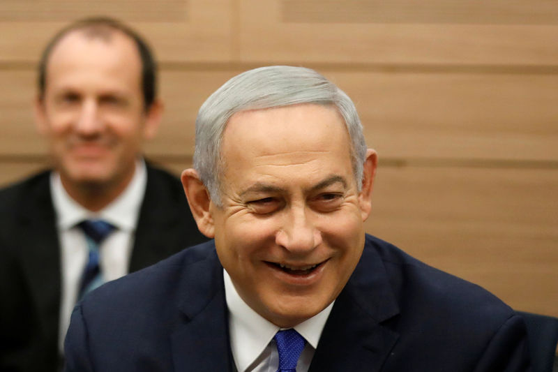 © Reuters. أزمة الائتلاف الحاكم في إسرائيل تهدأ وتراجع احتمال الانتخابات المبكرة