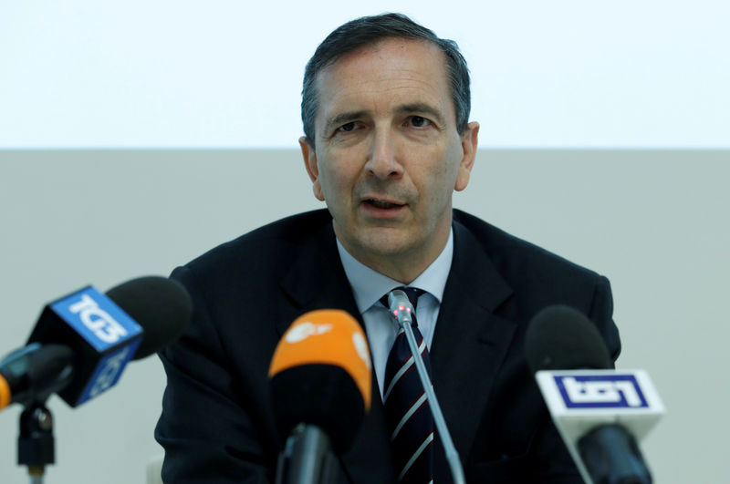 © Reuters. Luigi Gubitosi, novo CEO da Telecom Italia, durante coletiva de imprensa