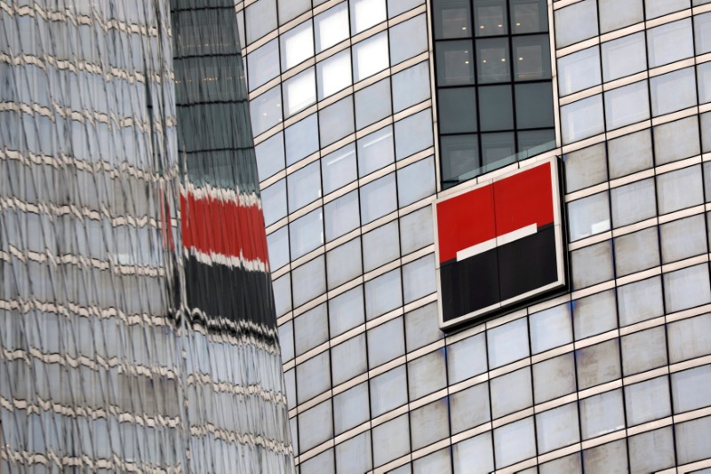 © Reuters. FILE PHOTO: The logo of French bank Societe Generale is seen on the company's headquarters in Puteaux at the financial and business district of La Defense near Paris