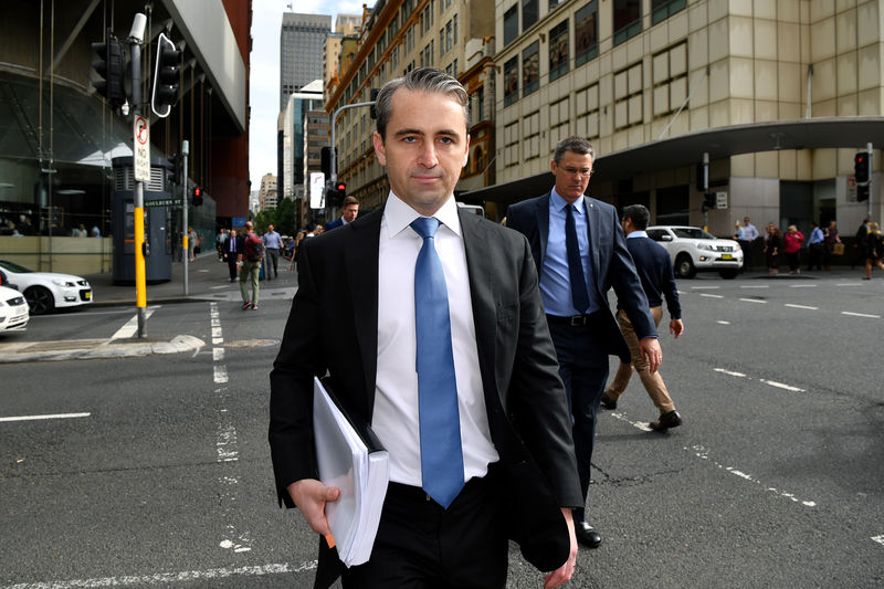 © Reuters. Commonwealth Bank CEO Matt Comyn arrives at the Royal Commission into Misconduct in the Banking, Superannuation and Financial Services Industry in Sydney