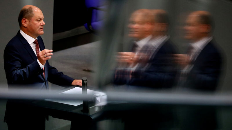 © Reuters. Lower house of parliament Bundestag 2019 budget debate in Berlin