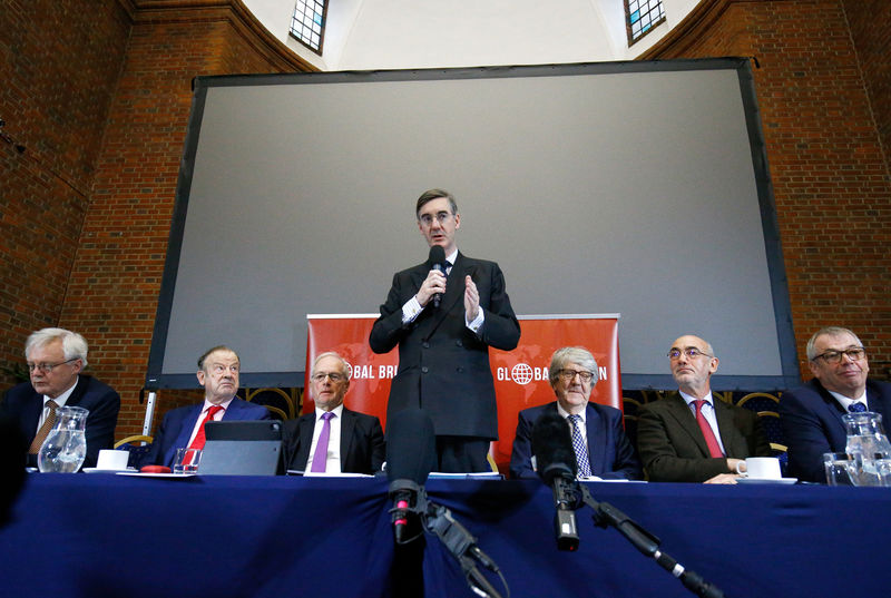 © Reuters. Conservative MP Jacob Rees-Mogg attends a meeting of the pro-Brexit European Research Group in London