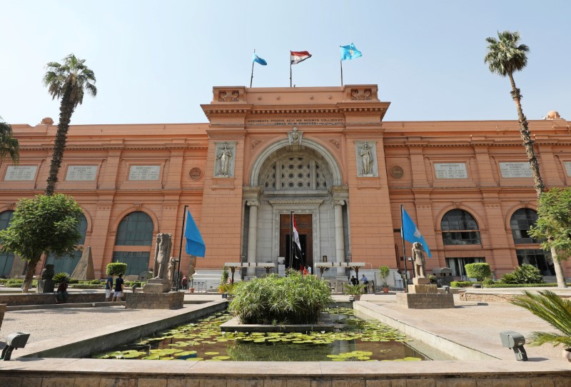 © Reuters. مصر تحتفي بمتحفها القديم قبل أن يخطف المتحف الكبير الأضواء