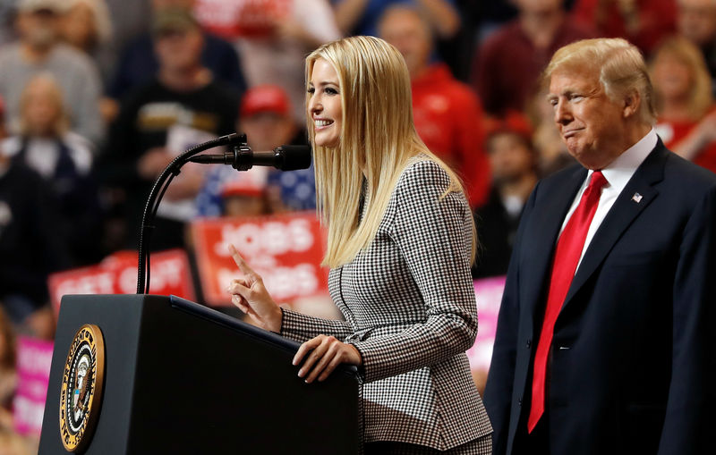 © Reuters. Ivanka Trump speaks as U.S. President Trump holds campaign rally in Cleveland, Ohio