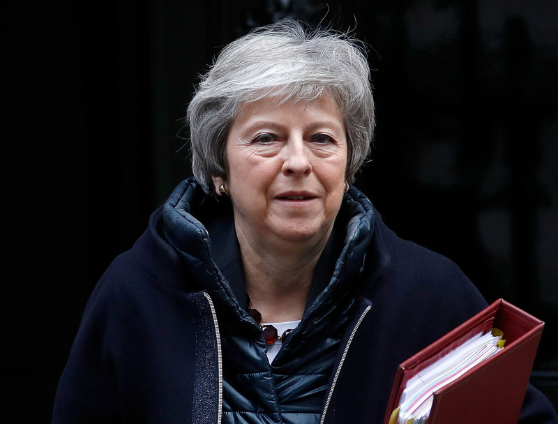 © Reuters. May dice que siguen las negociaciones sobre la futura relación con la UE