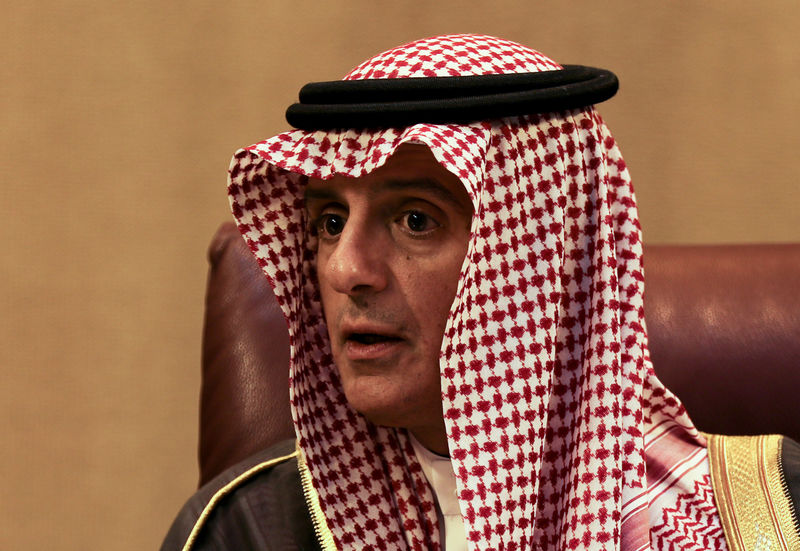 © Reuters. وزير الخارجية السعودي يقول المملكة متحدة حول قيادتها