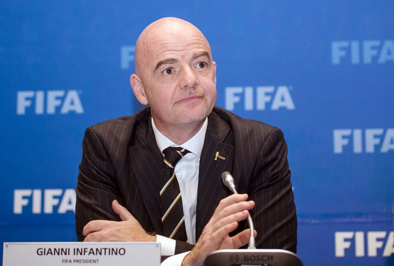 © Reuters. Foto de archivo del presidente de la FIFA, Gianni Infantino, en una rueda de prensa en Kigali