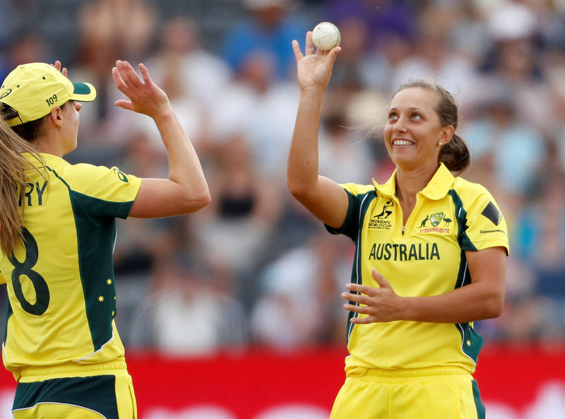 © Reuters. FILE PHOTO:  England vs Australia - Women's Cricket World Cup