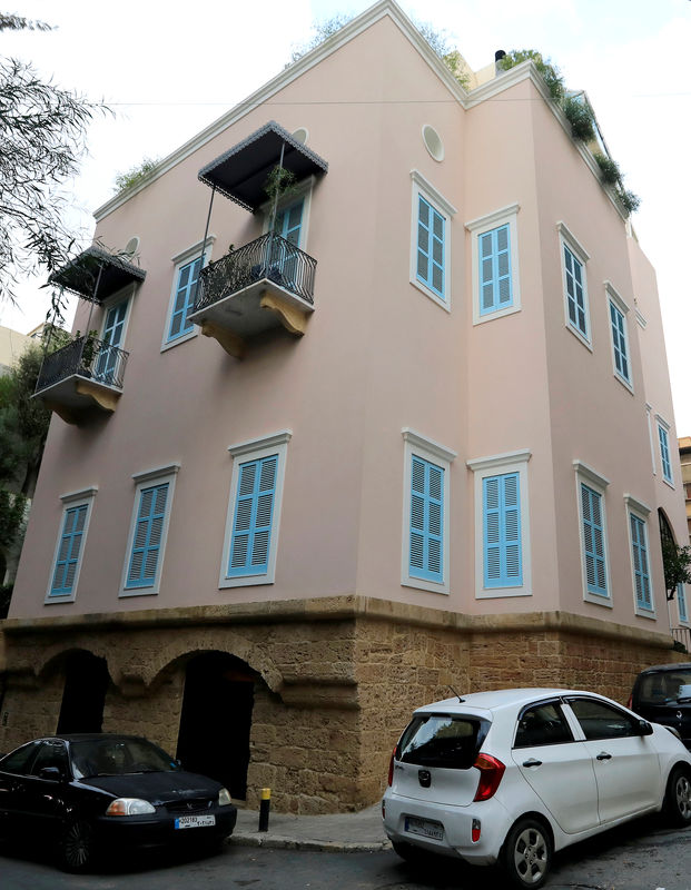 © Reuters. A view of a house that is believed to belong to Carlos Ghosn in Beirut