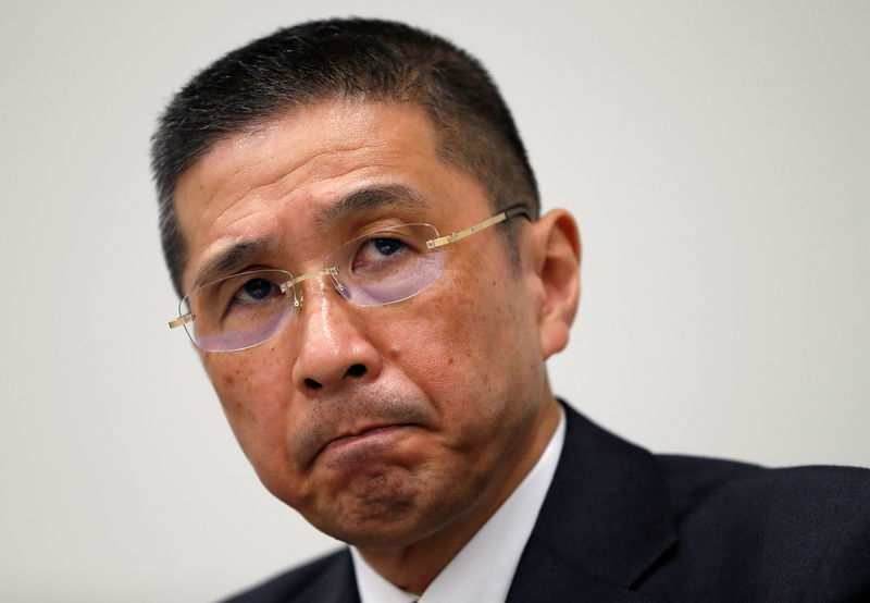 © Reuters. Nissan President and CEO Saikawa reacts during a news conference after Japanese media reported that Nissan Chairman Carlos Ghosn will be arrested in Yokohama