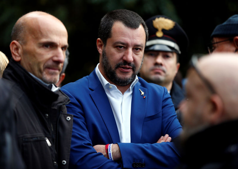 © Reuters. Il ministro dell'Interno Matteo Salvini