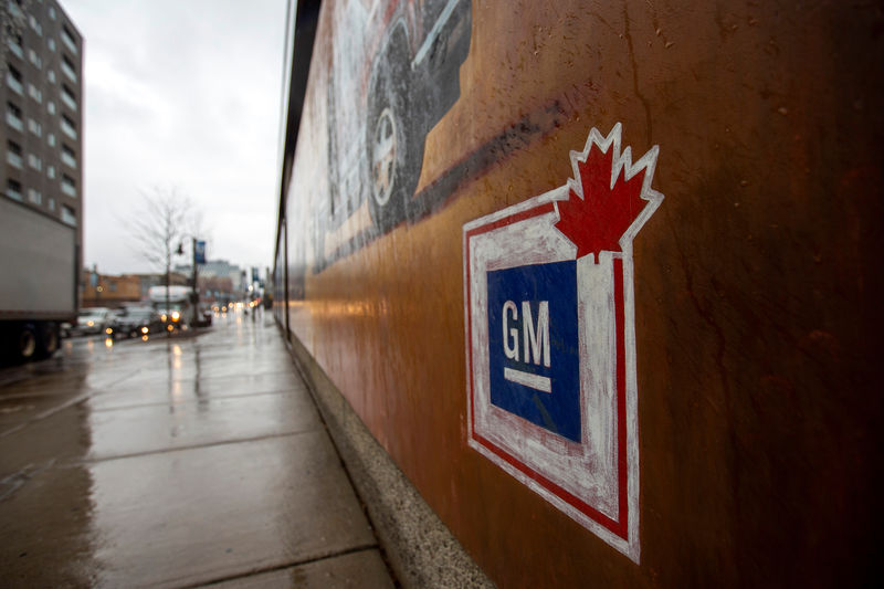 © Reuters. Downtown Oshawa near the General Motors' assembly plant in Oshawa